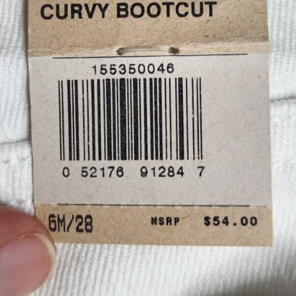 Levi’s 529 Women’s 6M/28 Curvy Bootcut White Jeans NWT Stretch Denim MSRP $54 - Picture 10 of 13